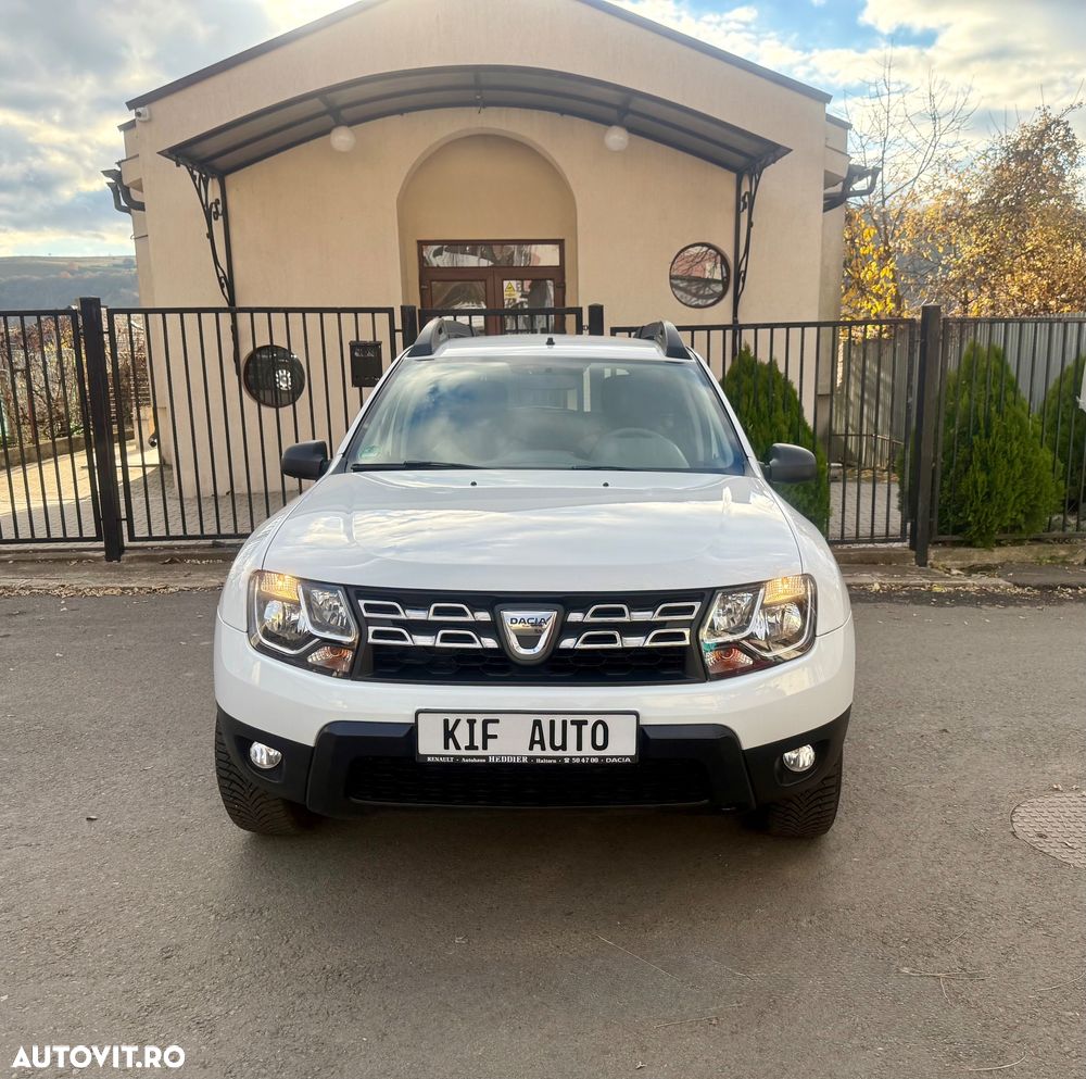 Dacia Duster 1.6 SCe Essential - 11
