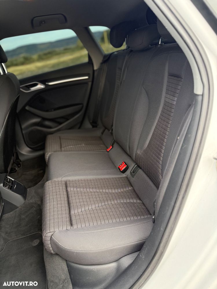 Audi A3 2.0 TDI (clean diesel) S tronic S line Sportpaket - 26