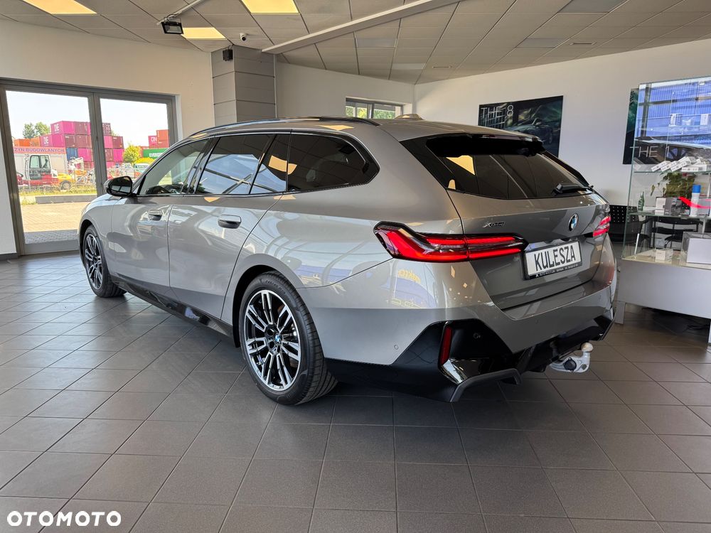BMW Seria 5 520d xDrive - 7