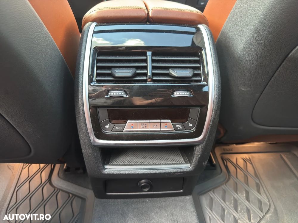 BMW X5 M 2020 — imagine 24