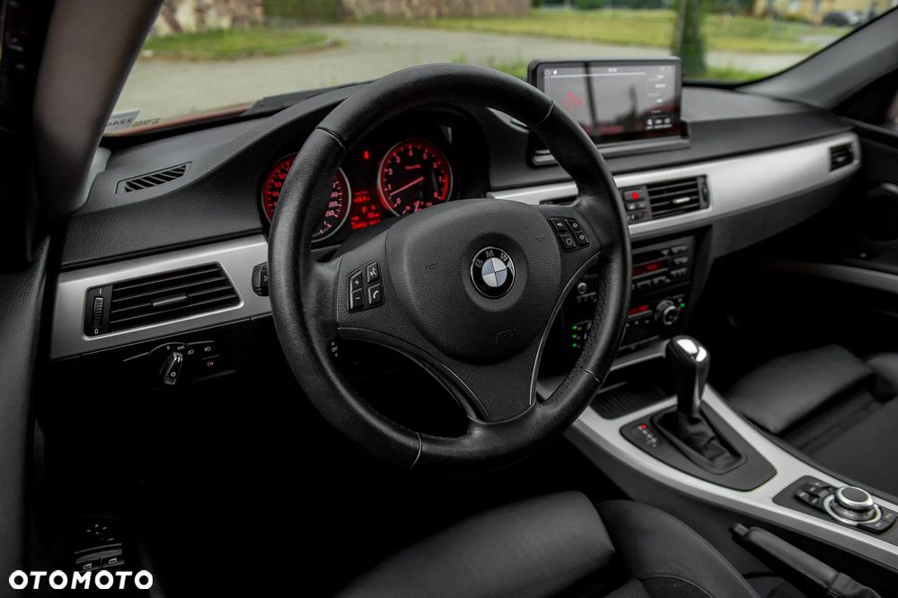BMW Seria 3 335i xDrive Coupe Edition Exclusive - 21