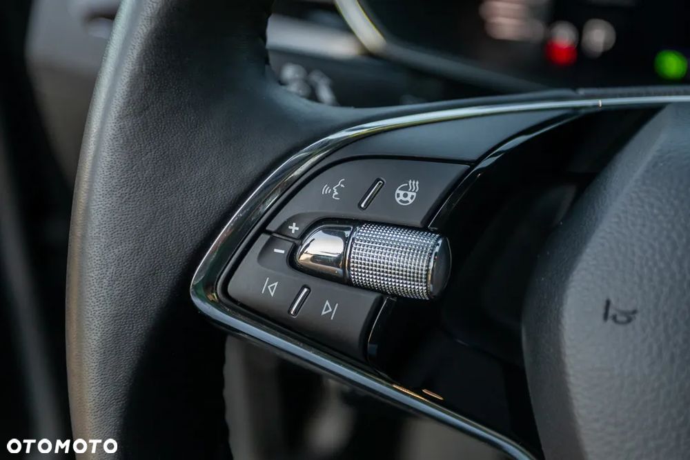 Skoda Superb 2.0 TDI SCR 4x4 L&K DSG - 25