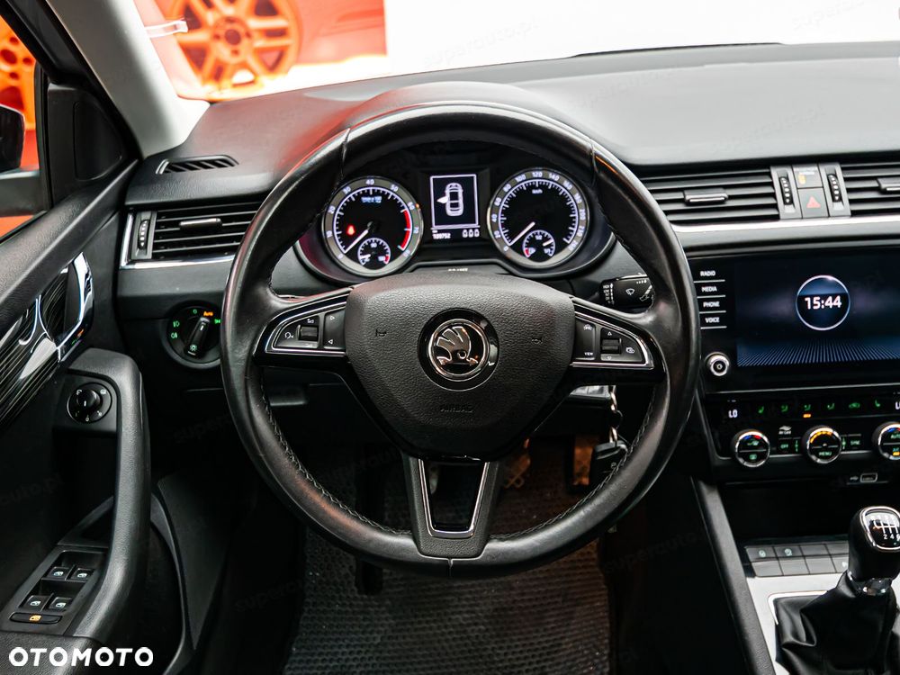 Skoda Octavia 1.5 TSI ACT Style - 29
