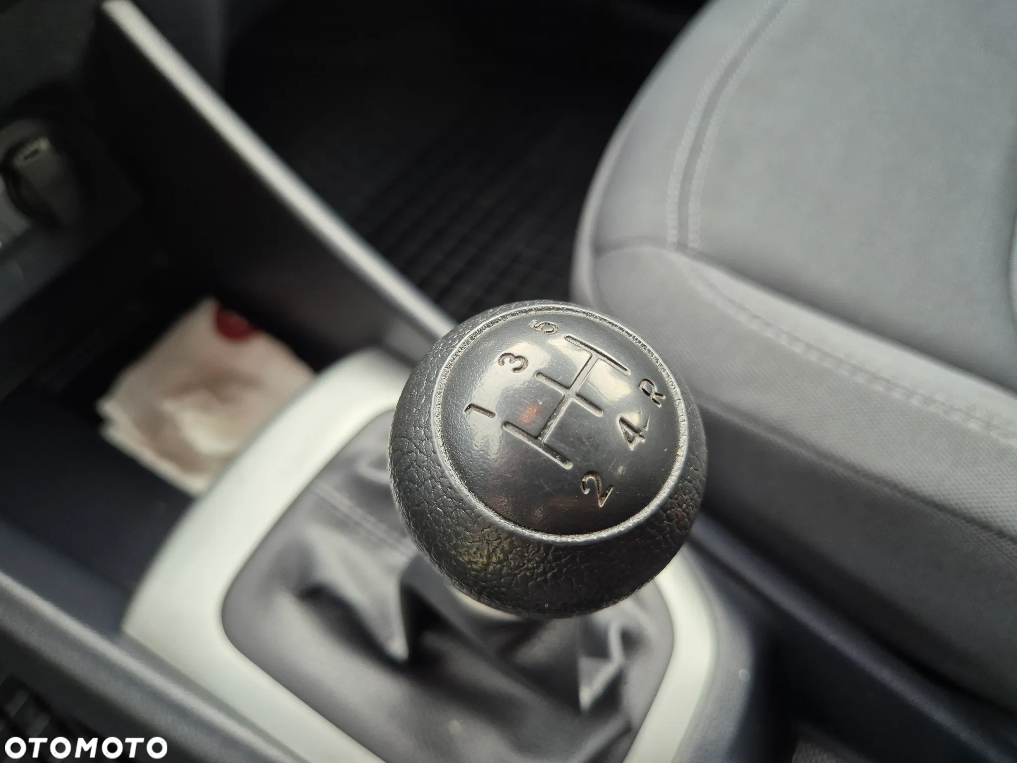 Kia Rio 1.2 Attract - 15