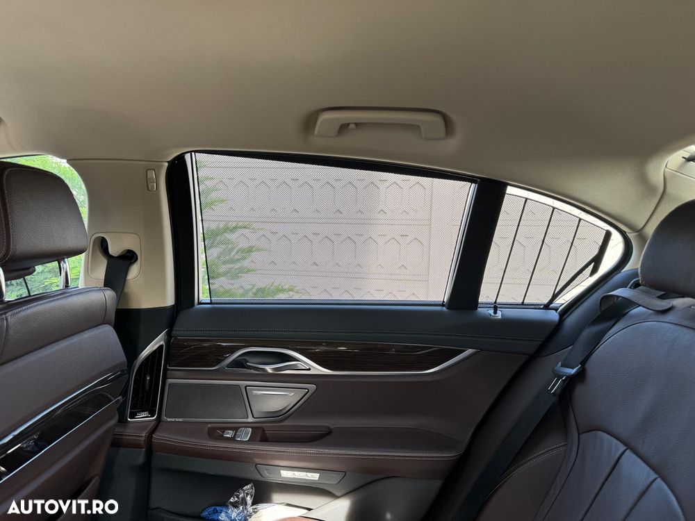 BMW Seria 7 730d xDrive - 14
