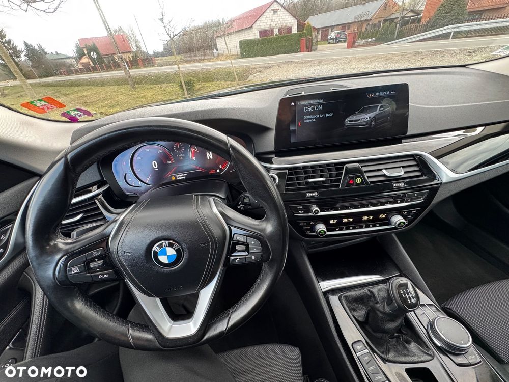 BMW Seria 5 - 25