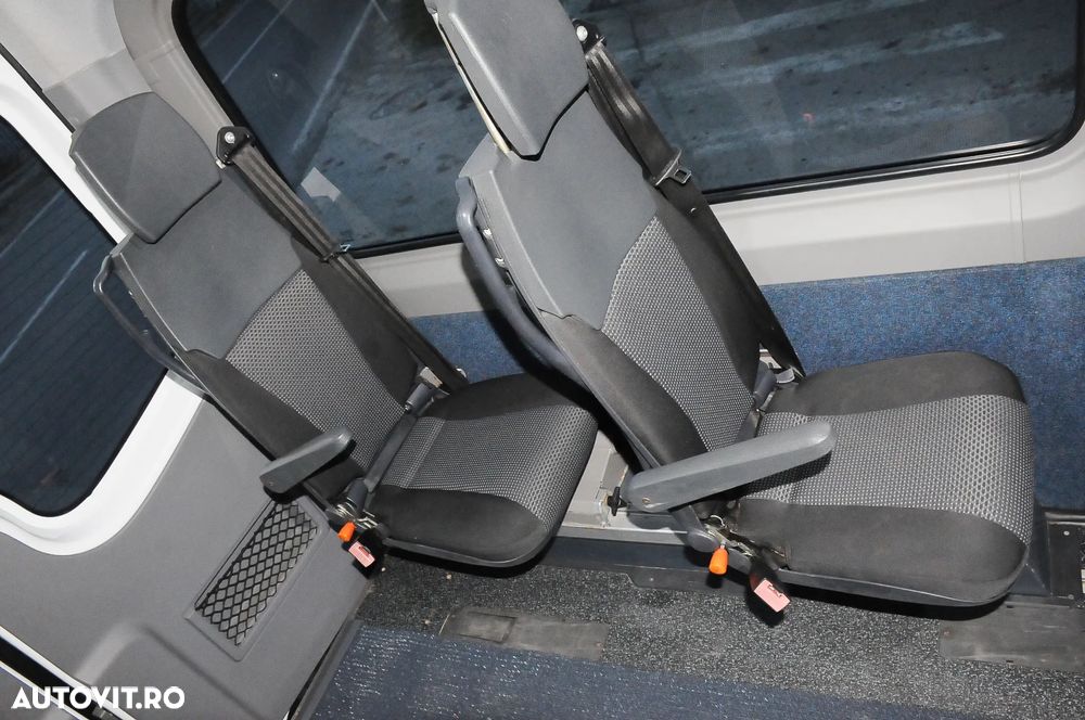 Mercedes-Benz Sprinter - 17