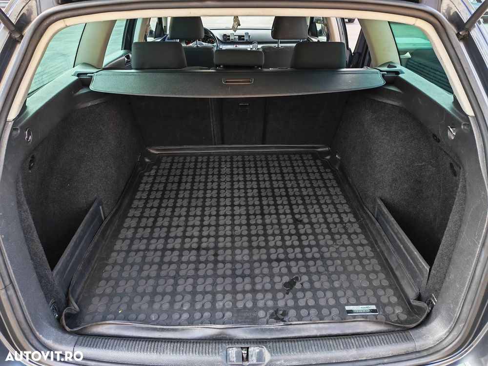 Volkswagen Passat - 25