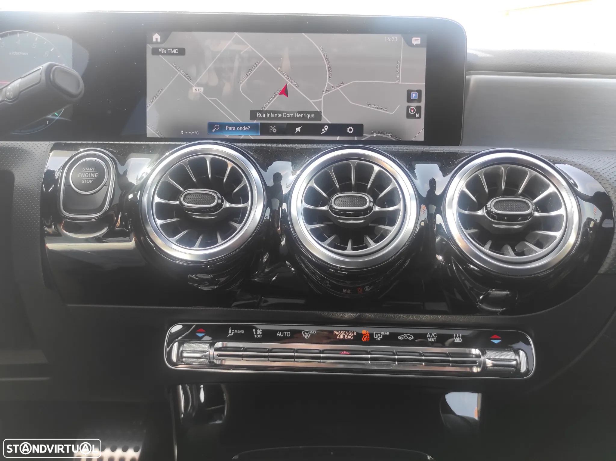 Mercedes-Benz A 250 e AMG Line - 30