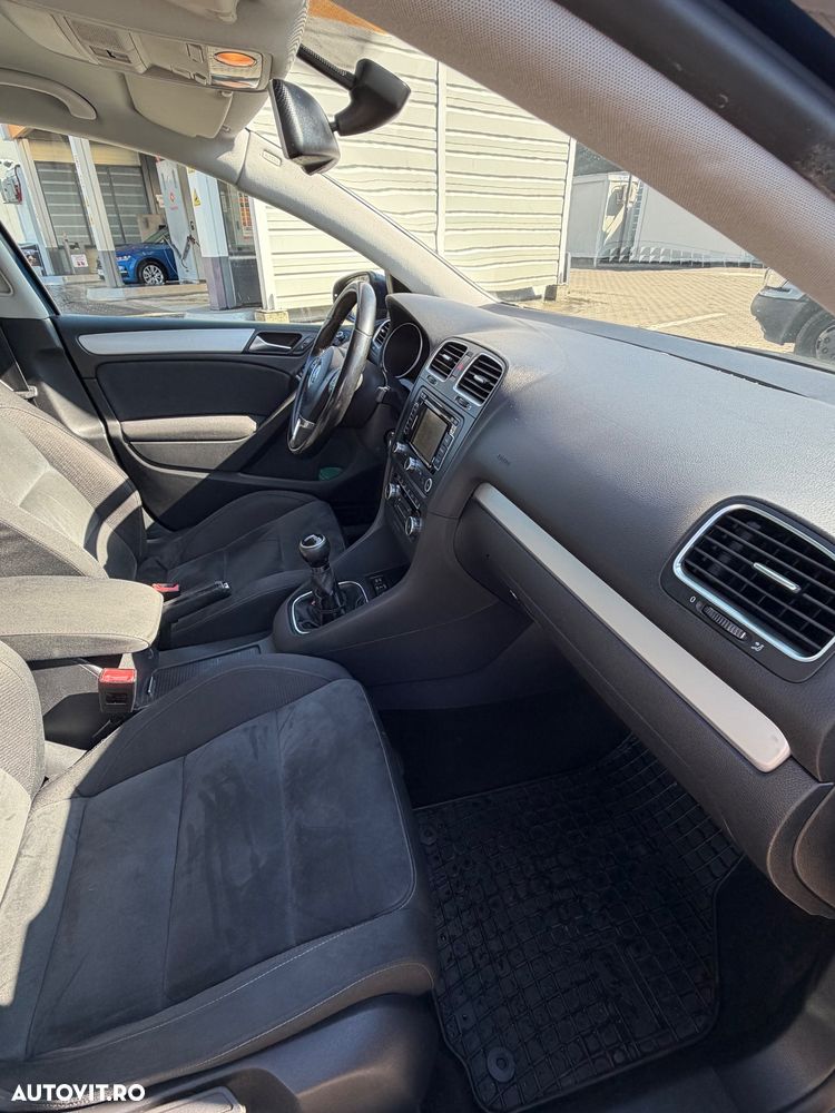 Volkswagen Golf 2.0 TDI Comfortline - 29