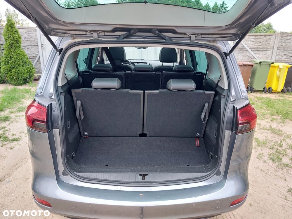 Opel Zafira - 12