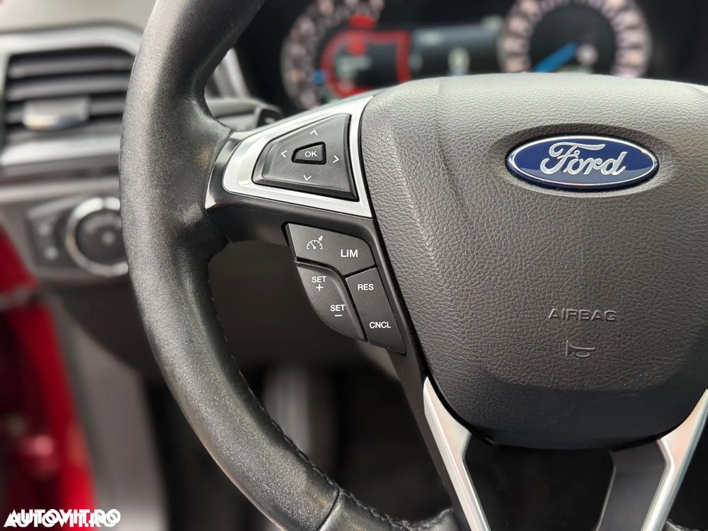 Ford Mondeo 2.0 TDCI PowerShift AWD Titanium - 3