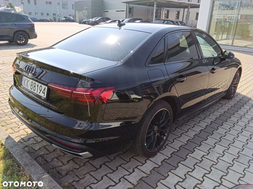 Audi A4 Limousine - 5