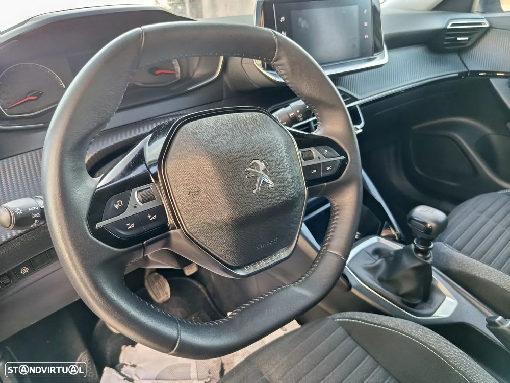Peugeot 2008 - 6