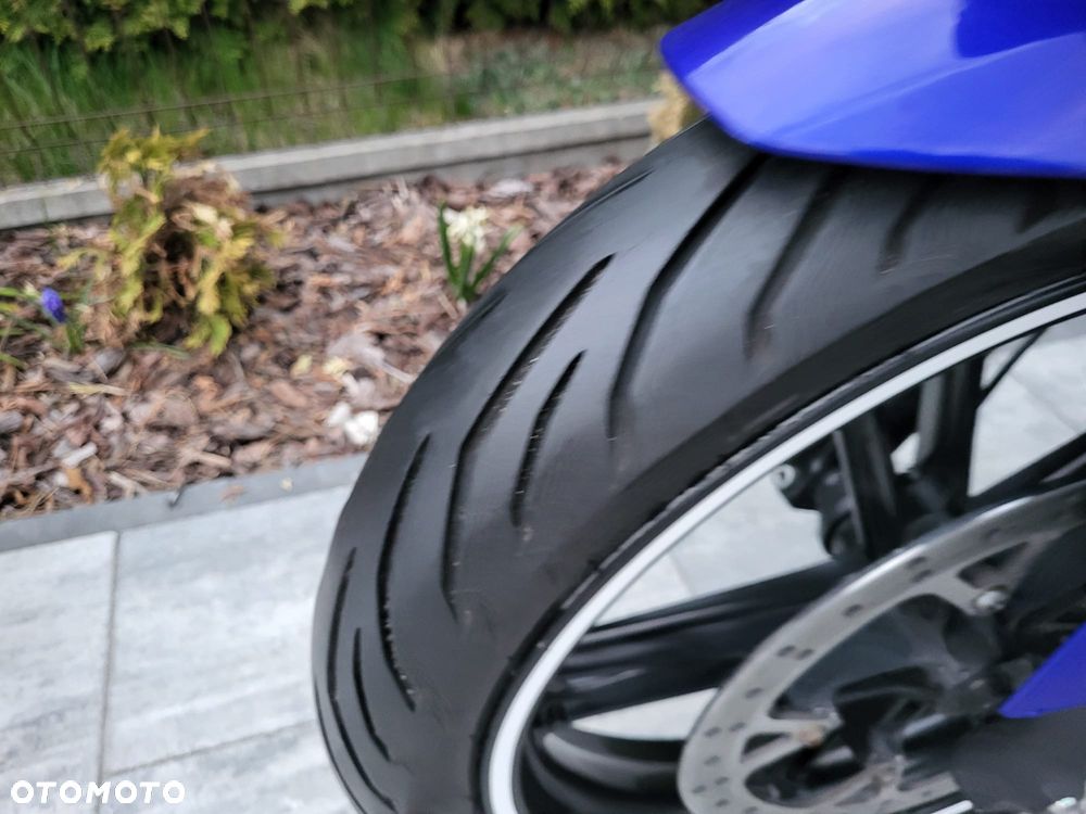 Yamaha YZF - 18