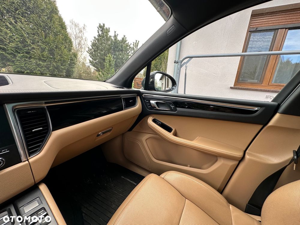Porsche Macan - 15