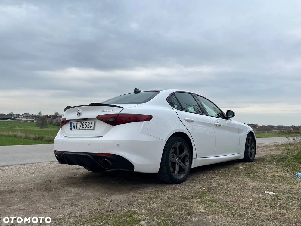 Alfa Romeo Giulia 2.0 Turbo Veloce - 6