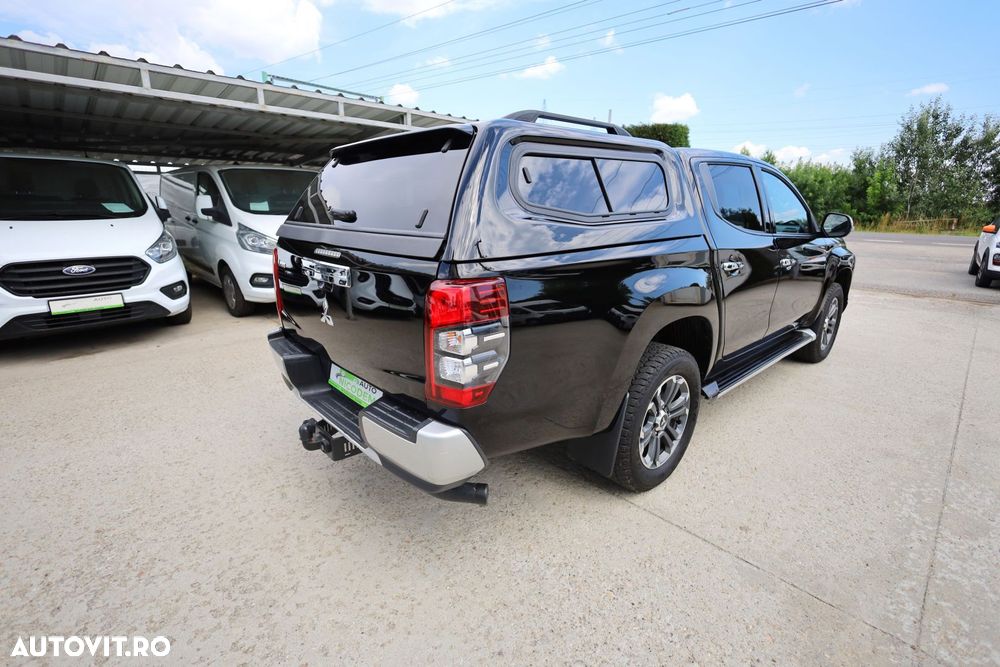 Mitsubishi L200 Double Cab 2.2 DI-D A/T Intense - 8