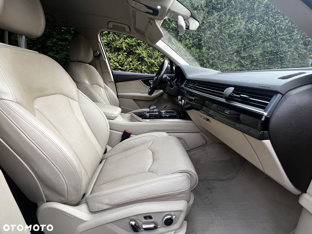 Audi Q7 - 18