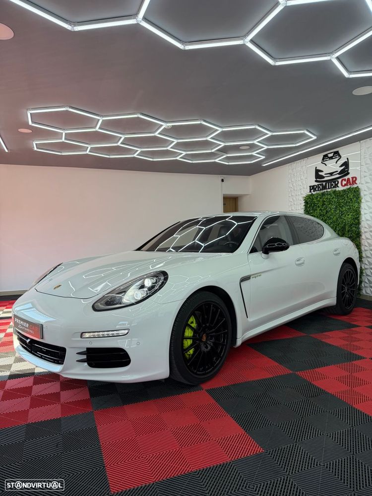Porsche Panamera S E-Hybrid - 2