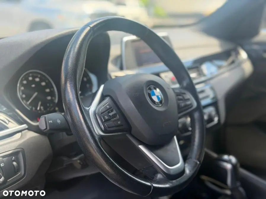BMW X1 - 8