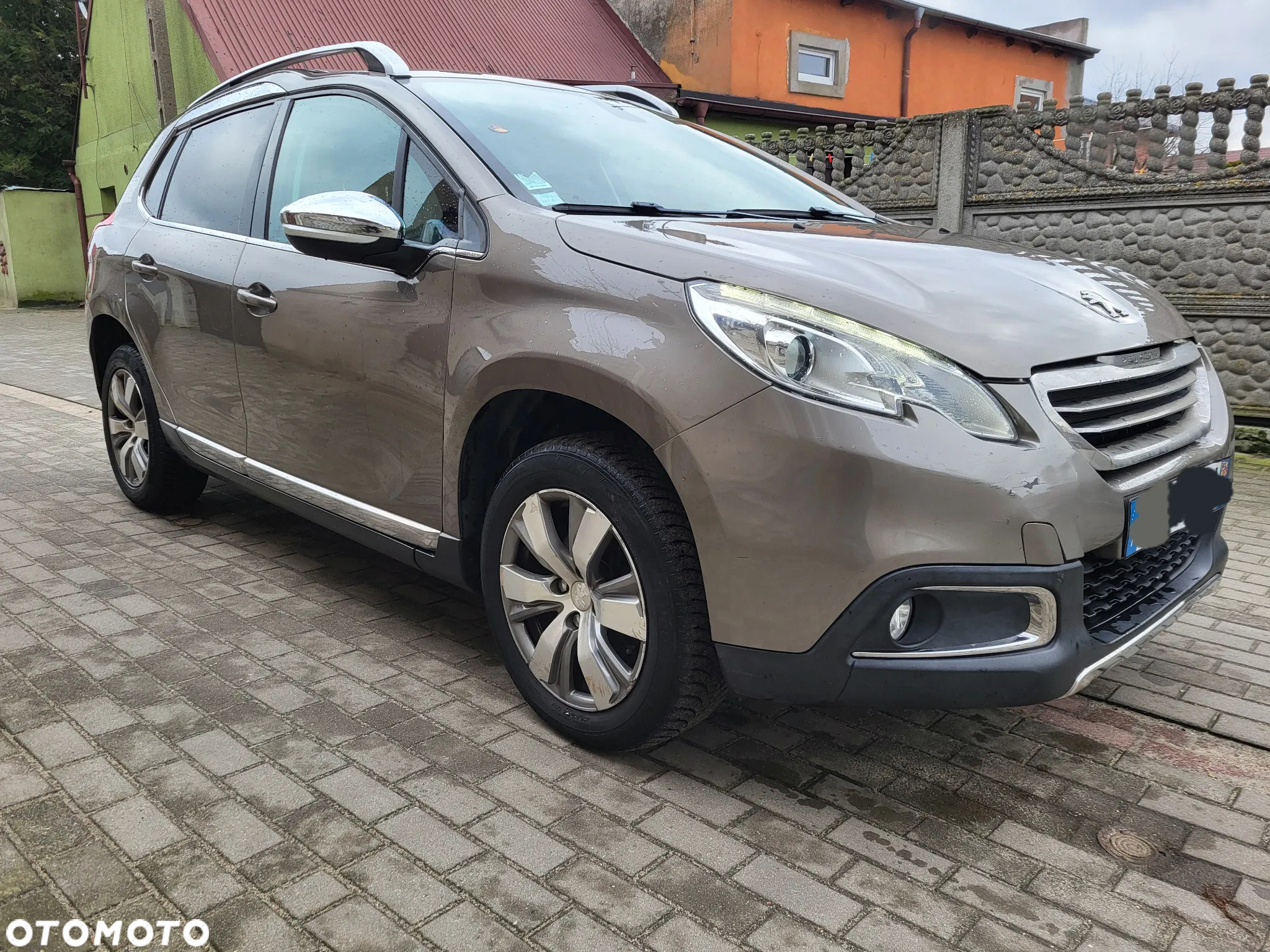 Peugeot 2008 e-HDi FAP 115 STOP & START Allure - 9