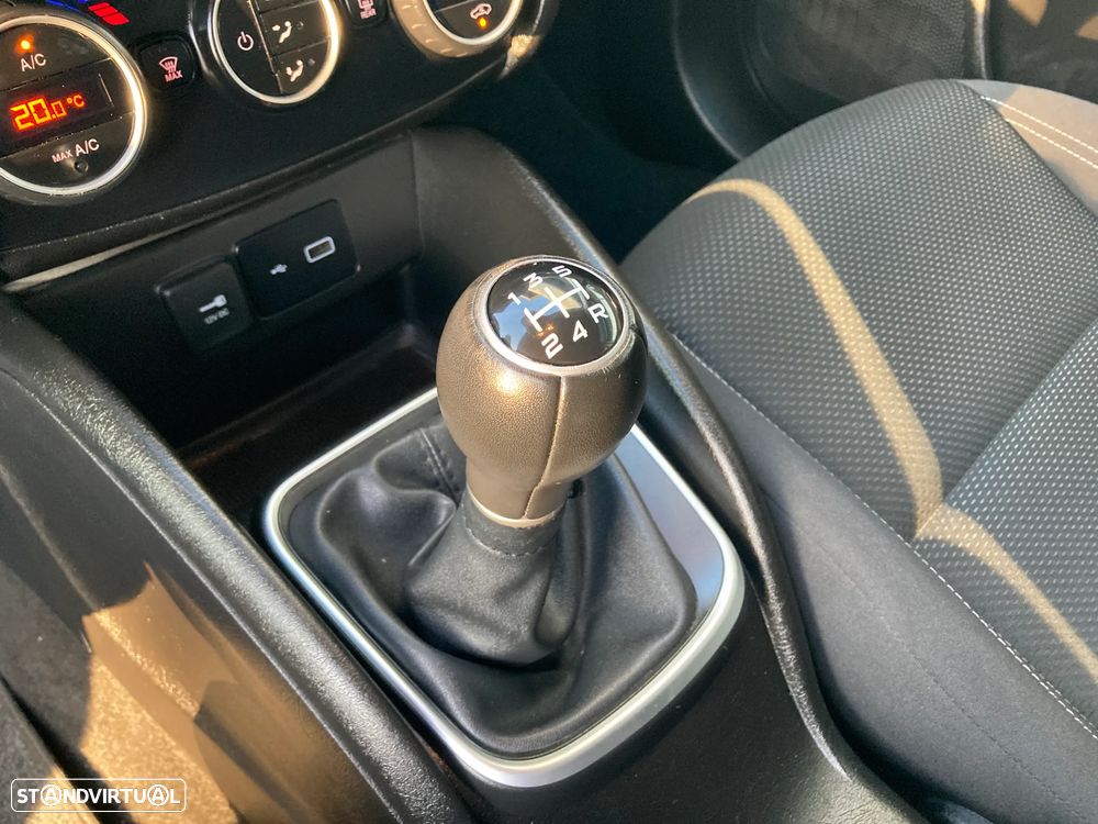 Fiat Tipo Station Wagon 1.3 M-Jet Easy - 26