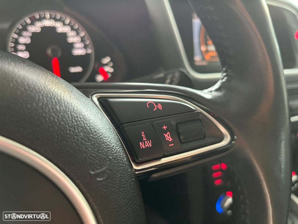 Audi Q5 2.0 TDI Business Line S-line - 26