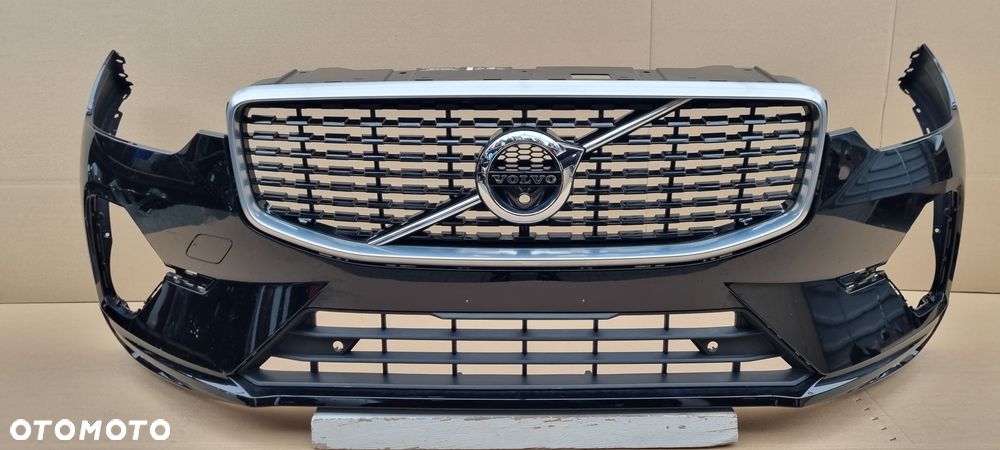 VOLVO XC60 II LIFT 2021- Zderzak przód oryginał MA082 - 2