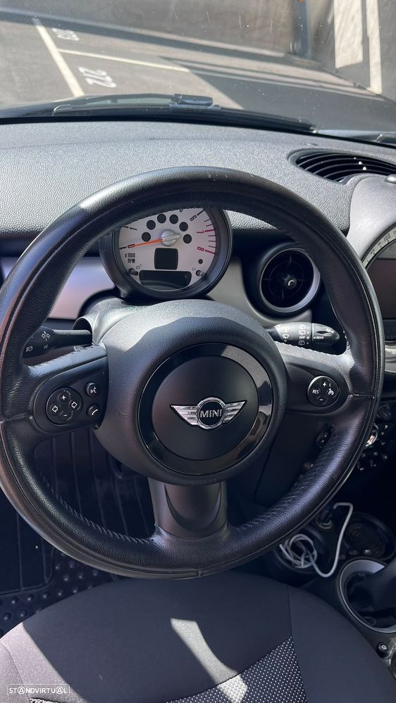 MINI 3 Portas One - 10
