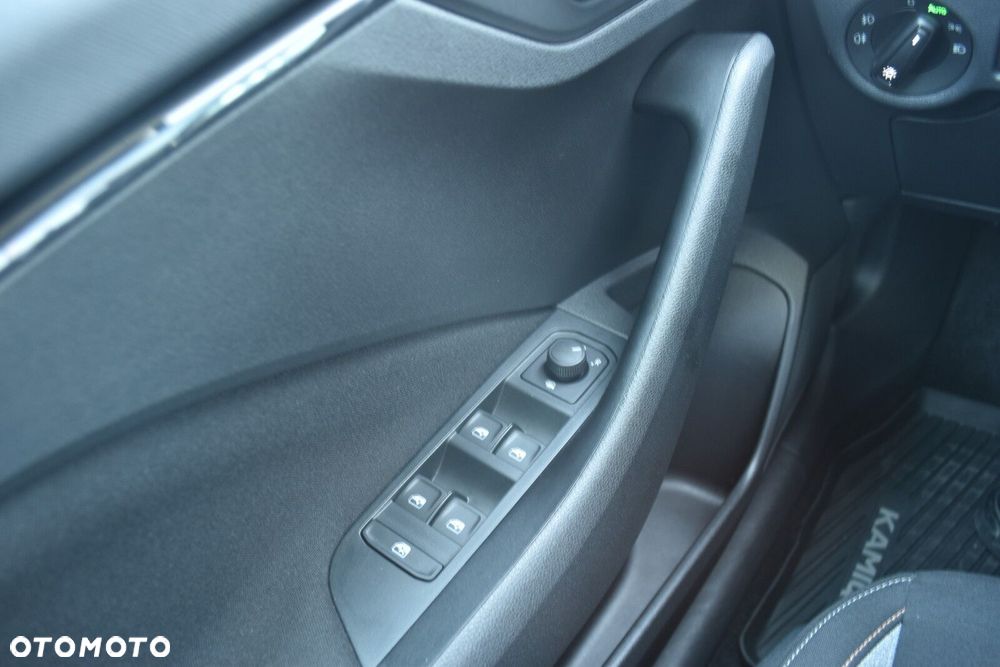 Skoda Kamiq 1.0 TSI Selection - 23