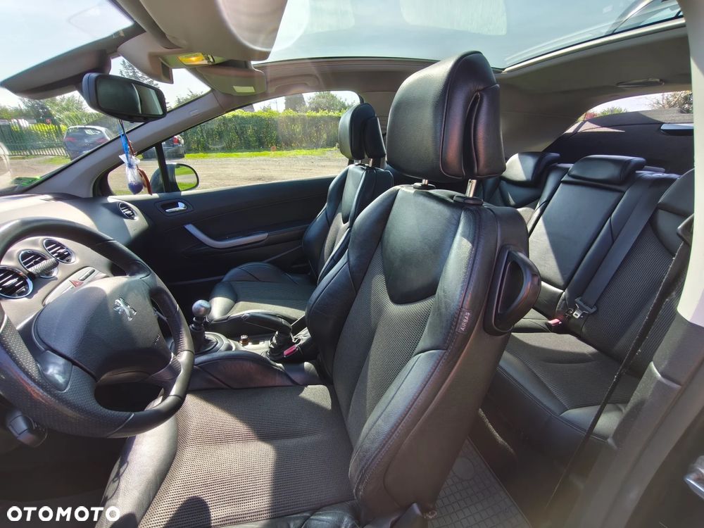 Peugeot 308 HDi FAP 135 Sport - 17