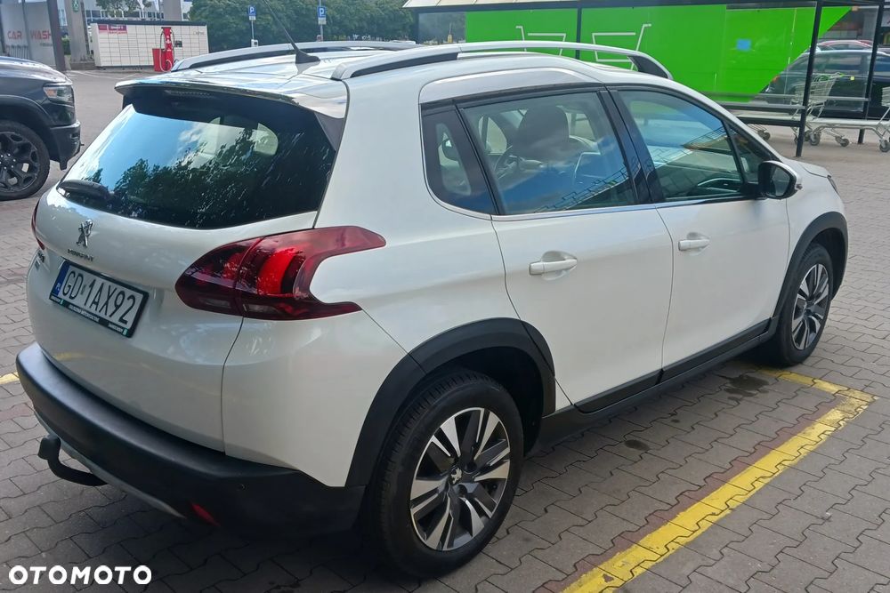 Peugeot 2008 1.2 Pure Tech Allure S&S EAT6 - 6