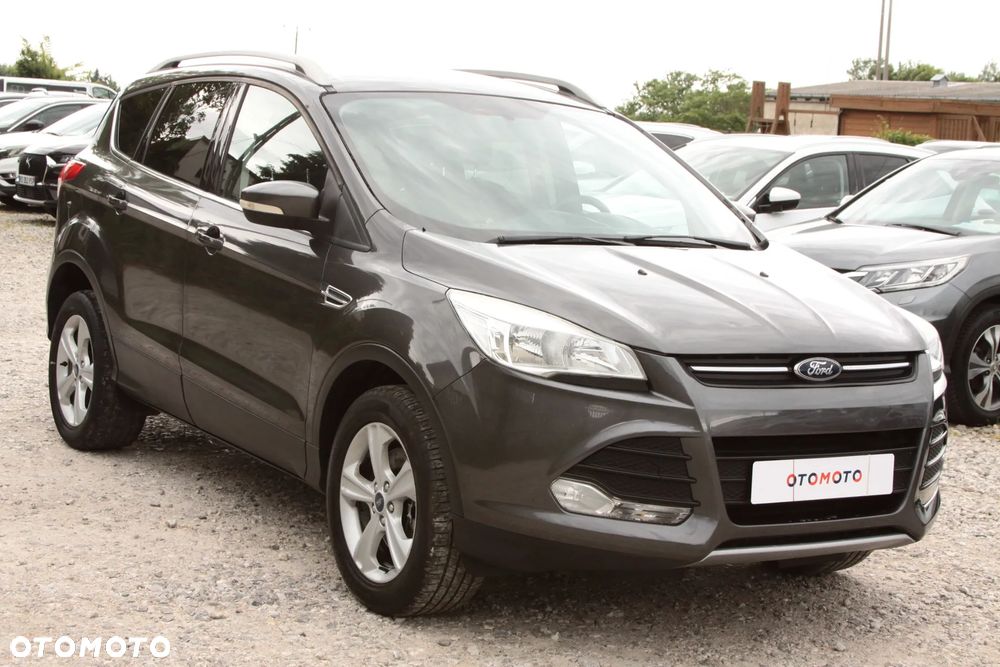 Ford Kuga 2.0 TDCi 2x4 Titanium - 2