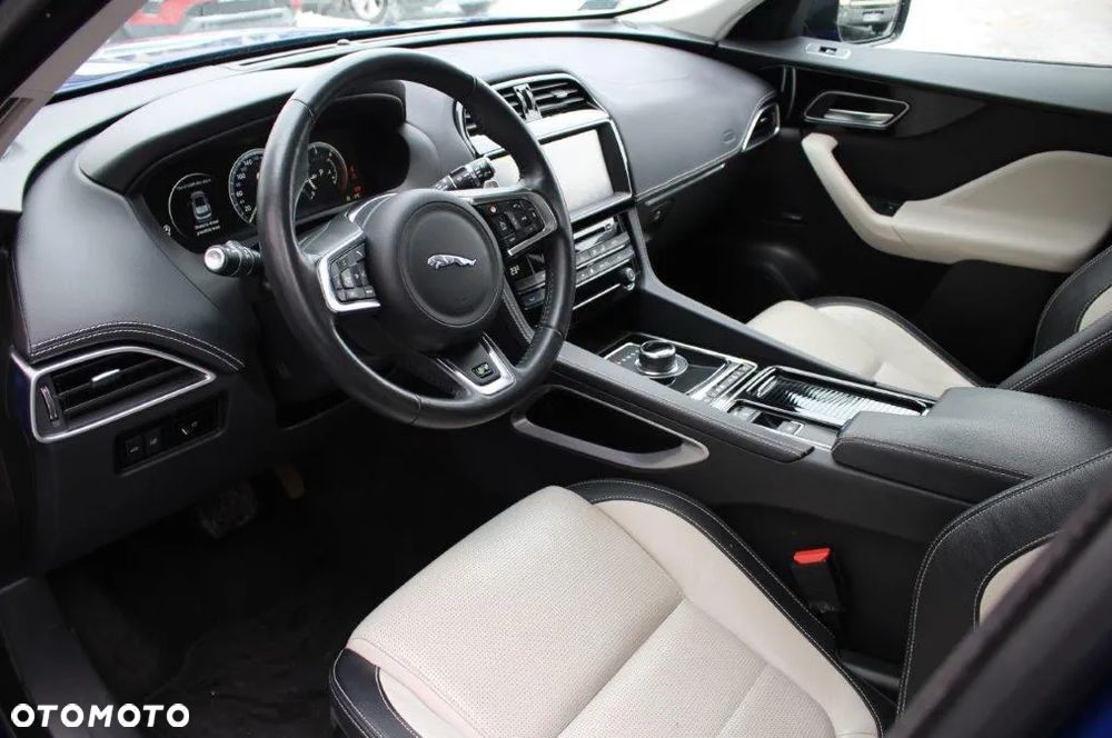 Jaguar F-Pace 2.0 i4D AWD R-Sport - 21