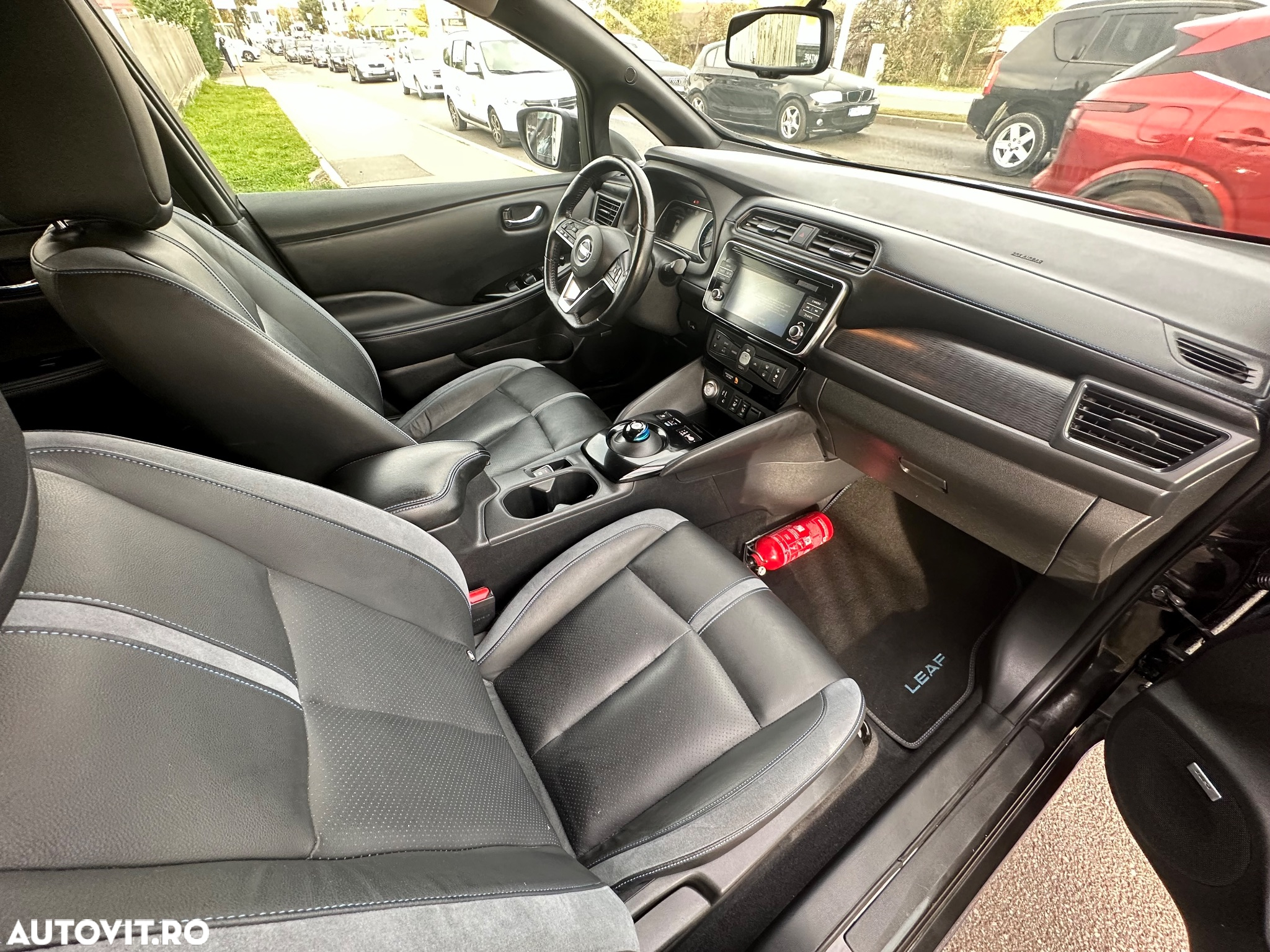 Nissan LEAF Tekna - 14