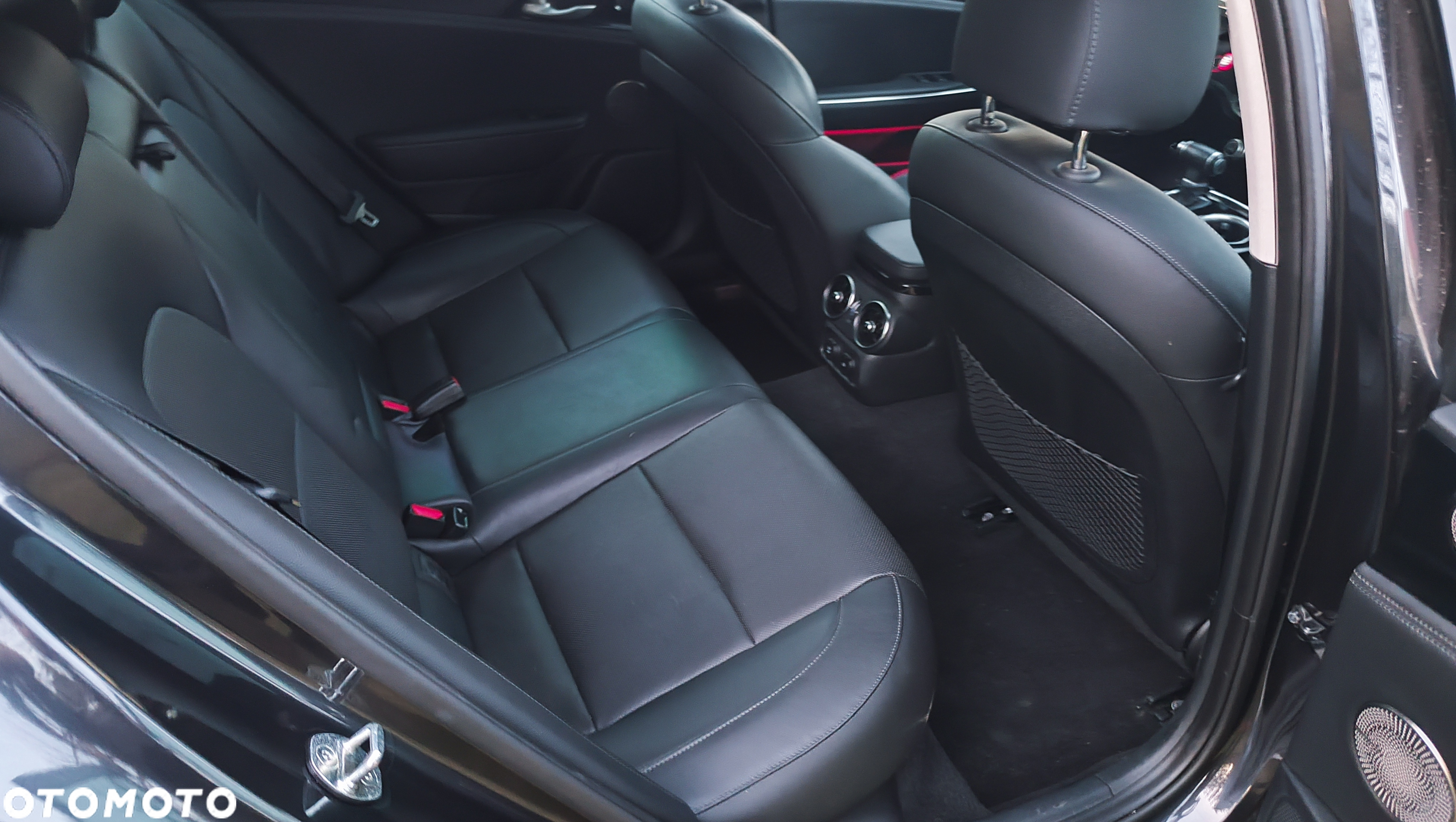 Kia Stinger 2.0 T-GDI GT Line - 15