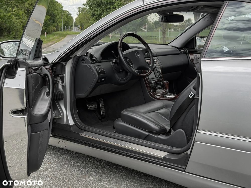 Mercedes-Benz CL 500 - 12