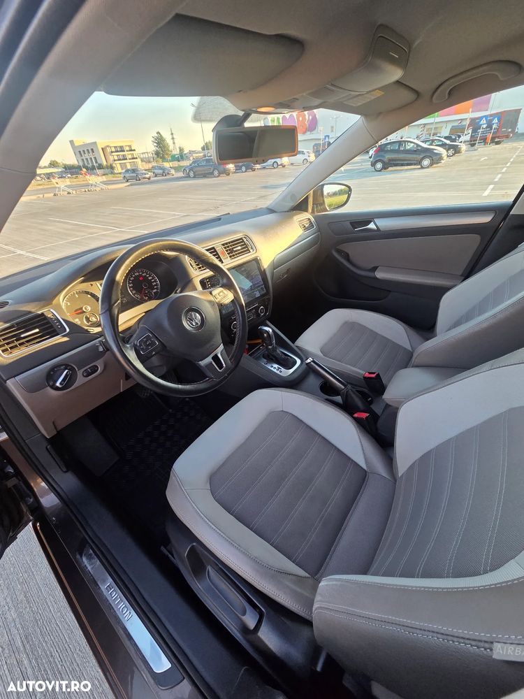 Volkswagen Jetta 1.6 TDI CR DPF DSG Highline - 21