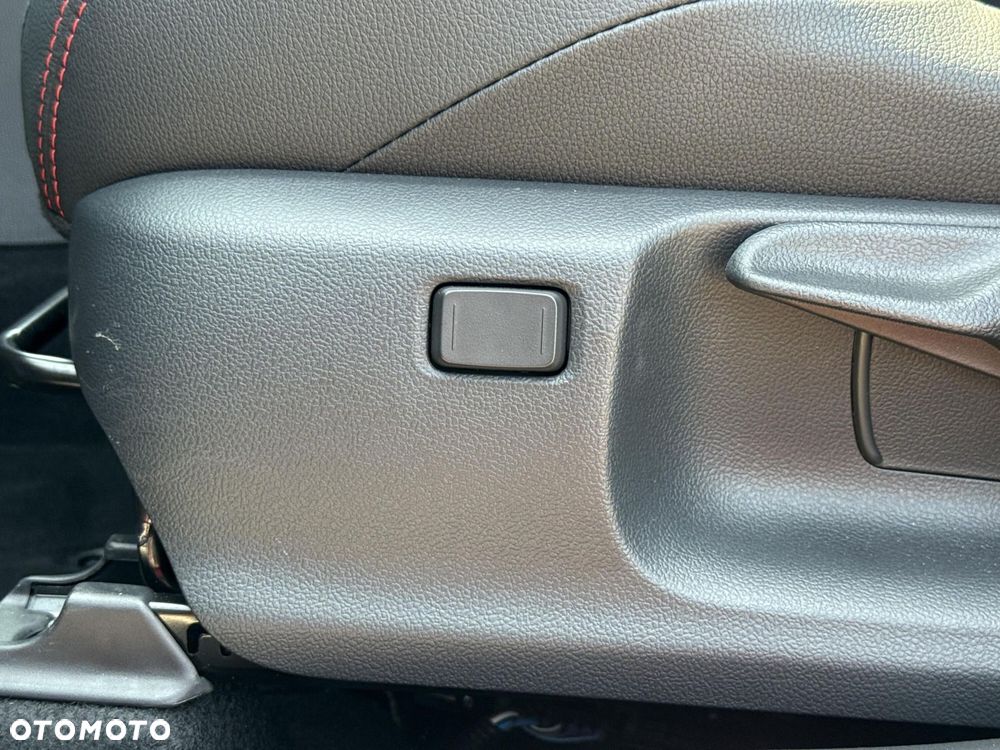 Toyota Yaris Cross Hybrid 1.5 GR Sport - 24