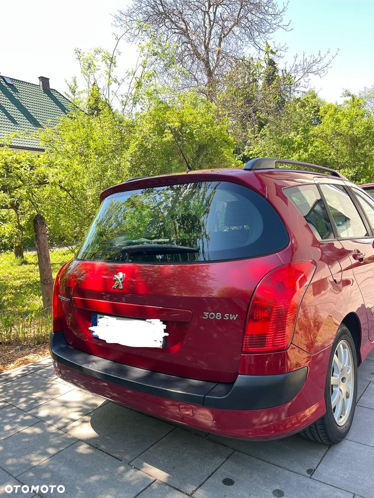 Peugeot 308 - 8