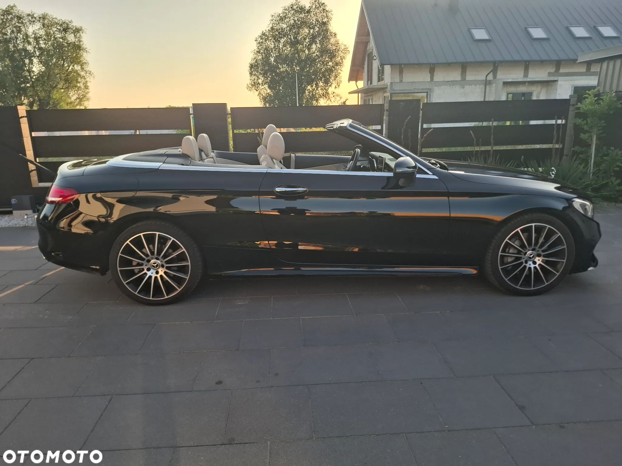 Mercedes-Benz Klasa C 300 9G-TRONIC AMG Line - 1