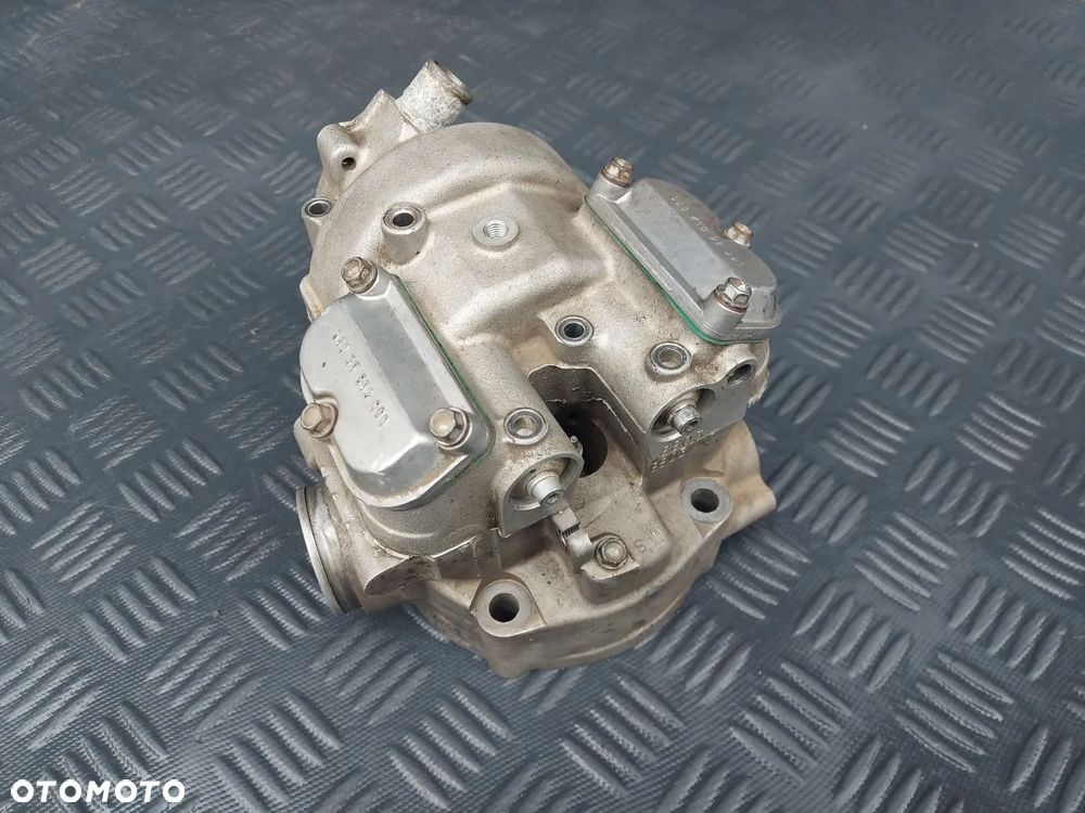 KTM EXC SX RFS GŁOWICA ZAWORY POKRYWA 525 520 450 400 250 RFS