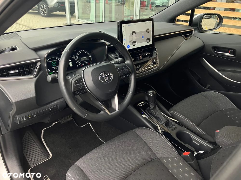 Toyota Corolla 1.8 Hybrid Comfort - 34