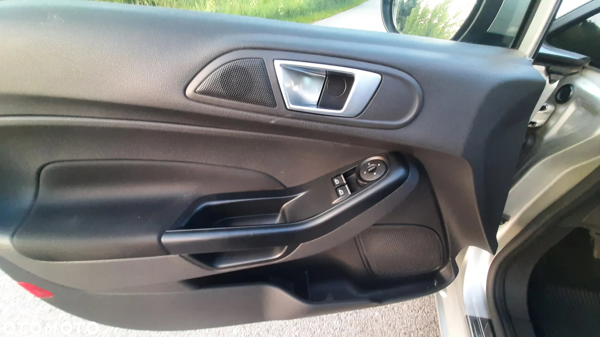 Ford Fiesta 1.0 Champions Edition - 13