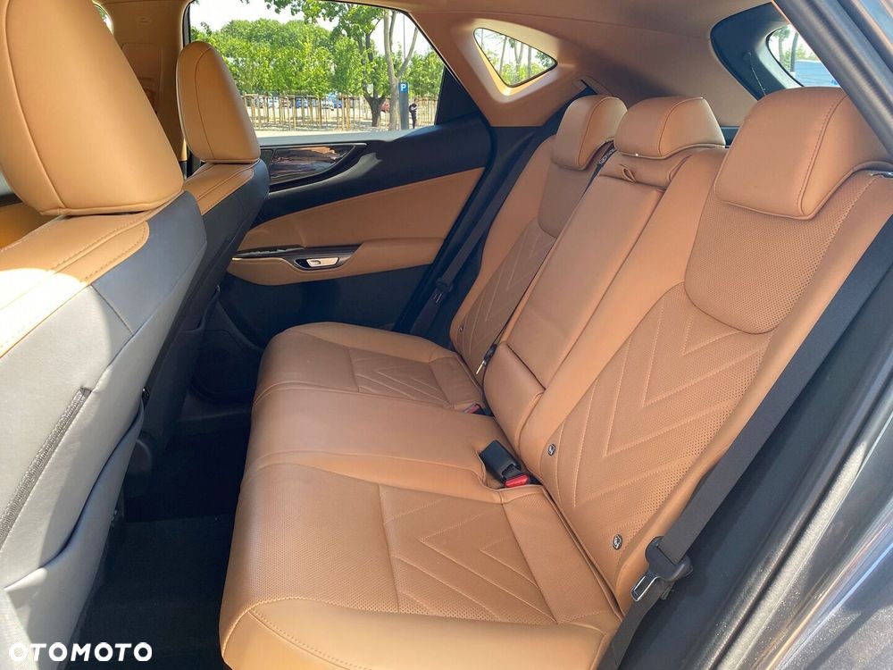 Lexus NX 350h Prestige AWD - 8