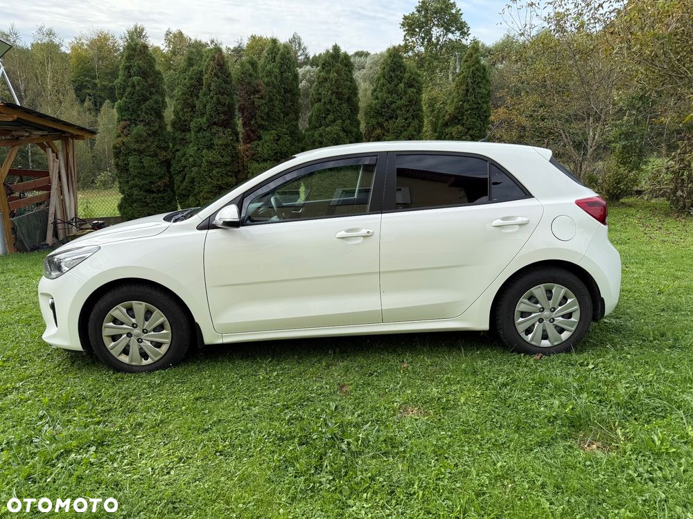 Kia Rio - 9