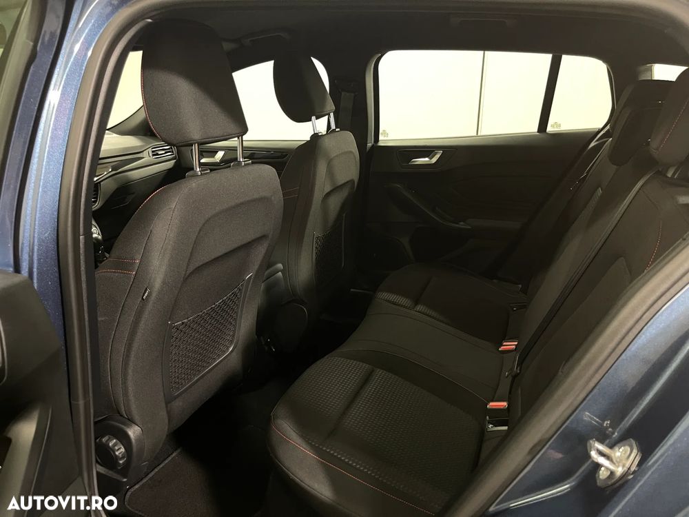 Ford Focus 1.0 EcoBoost MHEV Titanium - 12