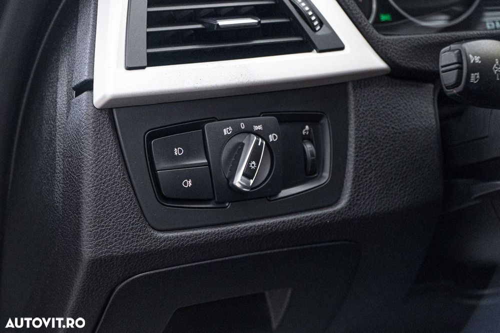 BMW Seria 3 318d Aut. Advantage - 25