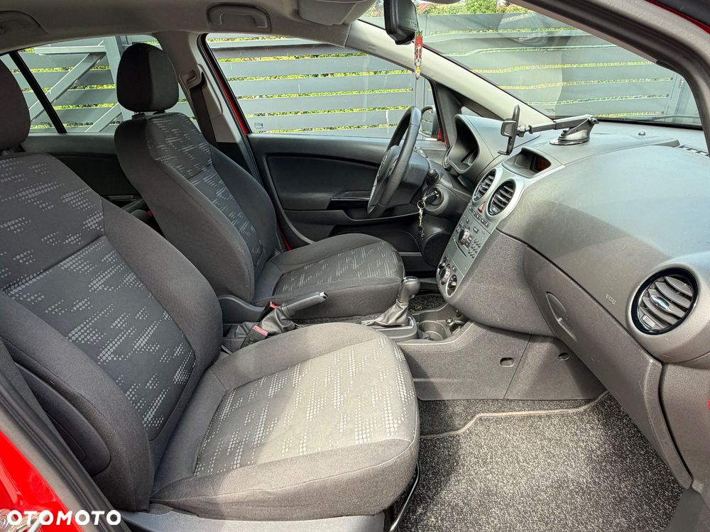 Opel Corsa 1.4 16V Automatik Satellite - 8